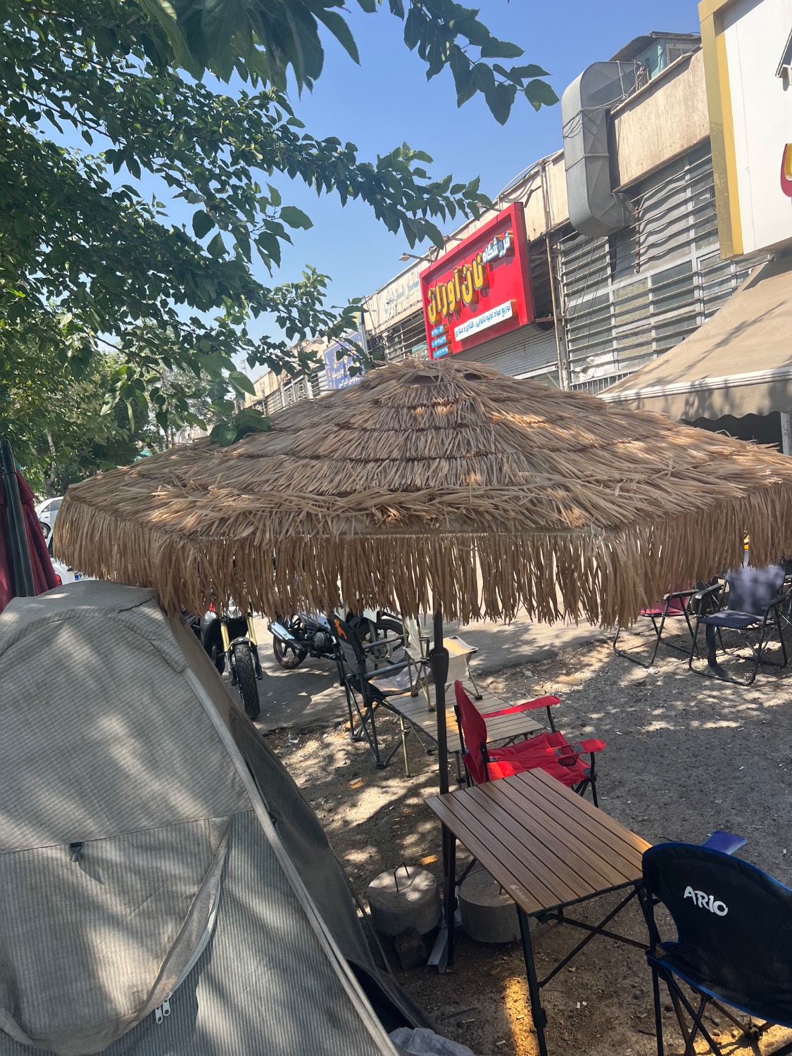 چتر 2.5 متری پایه وسط مدل ساحلی